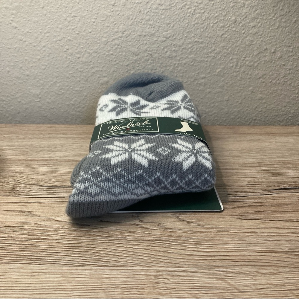 NWT Woolrich Gray Double Layer Home Socks with Aloe Vera - Picture 5 of 9